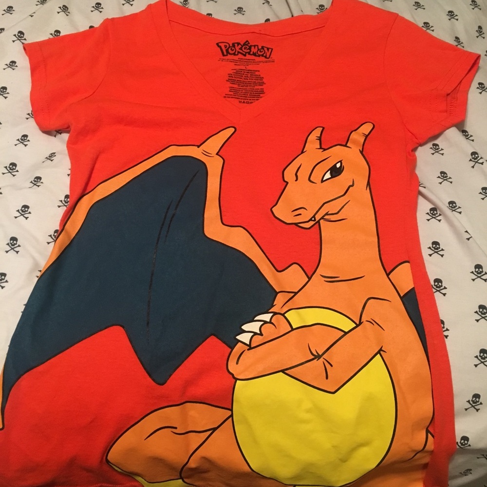 Pokémon charzard shirt